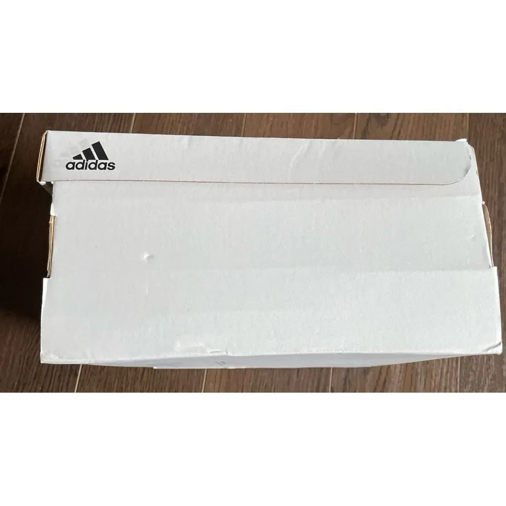 Adidas empty‎ shoe box